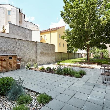 Prague Friendly Apartments In Прага Екстер'єр фото