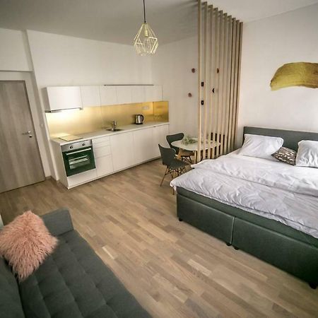 Prague Friendly Apartments In Прага Екстер'єр фото