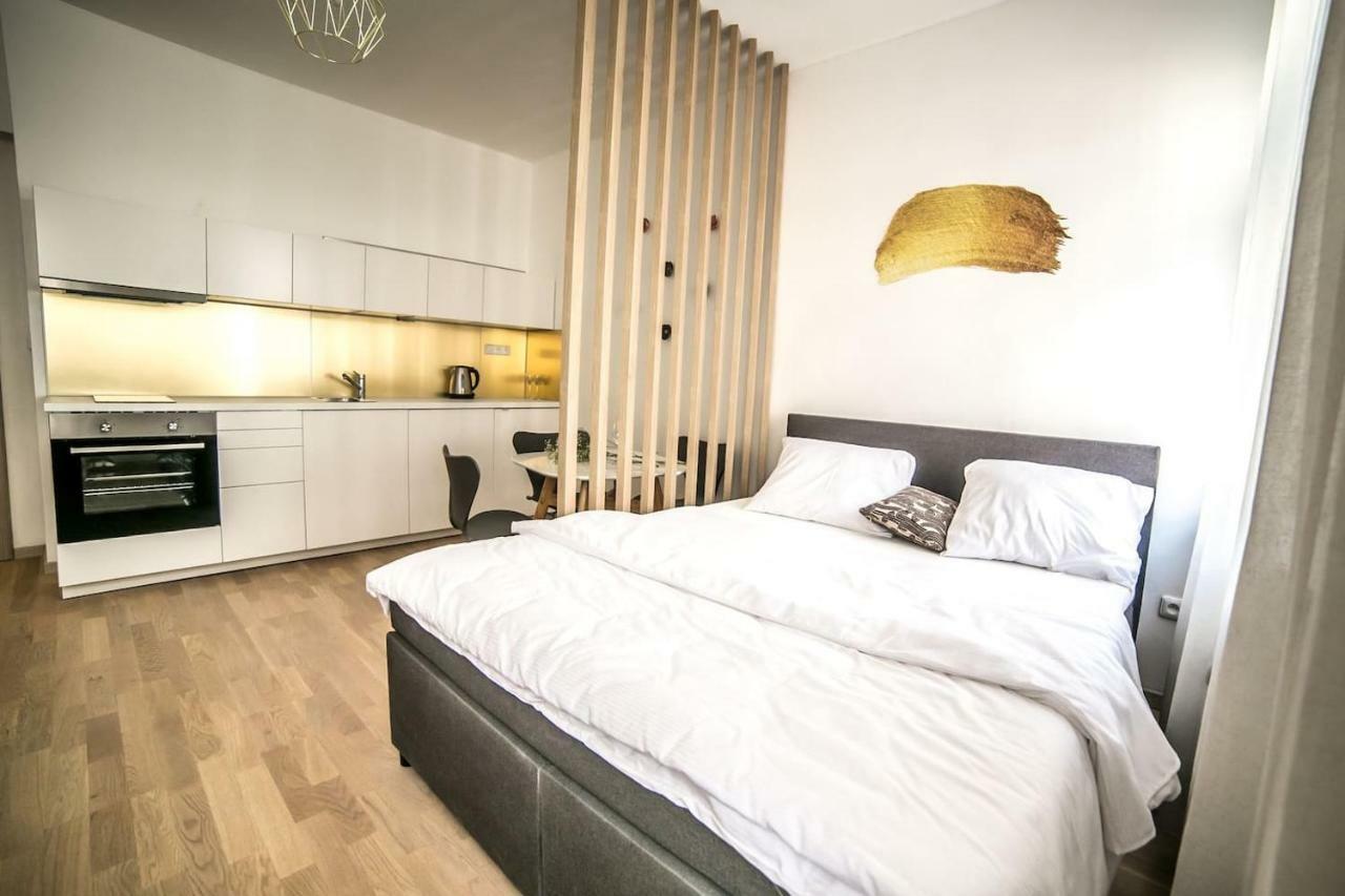 Prague Friendly Apartments In Прага Екстер'єр фото